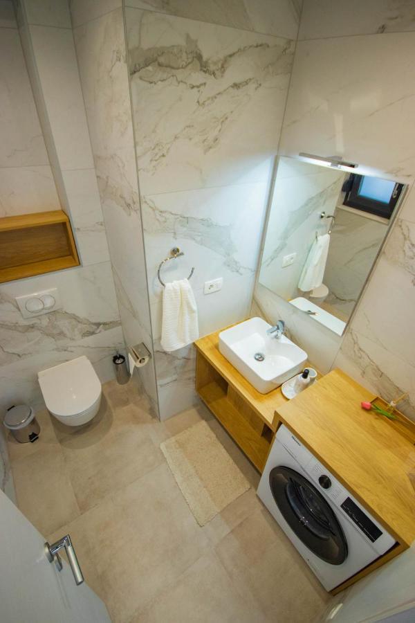 Kaštela Apartmani Le-Lu מראה חיצוני תמונה