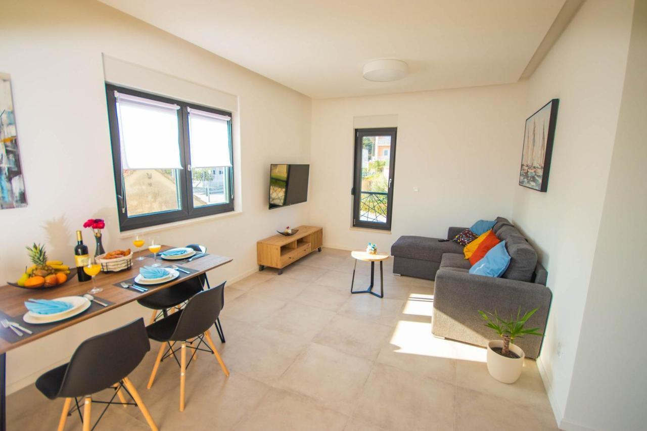 Kaštela Apartmani Le-Lu מראה חיצוני תמונה