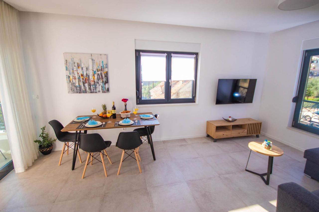 Kaštela Apartmani Le-Lu מראה חיצוני תמונה