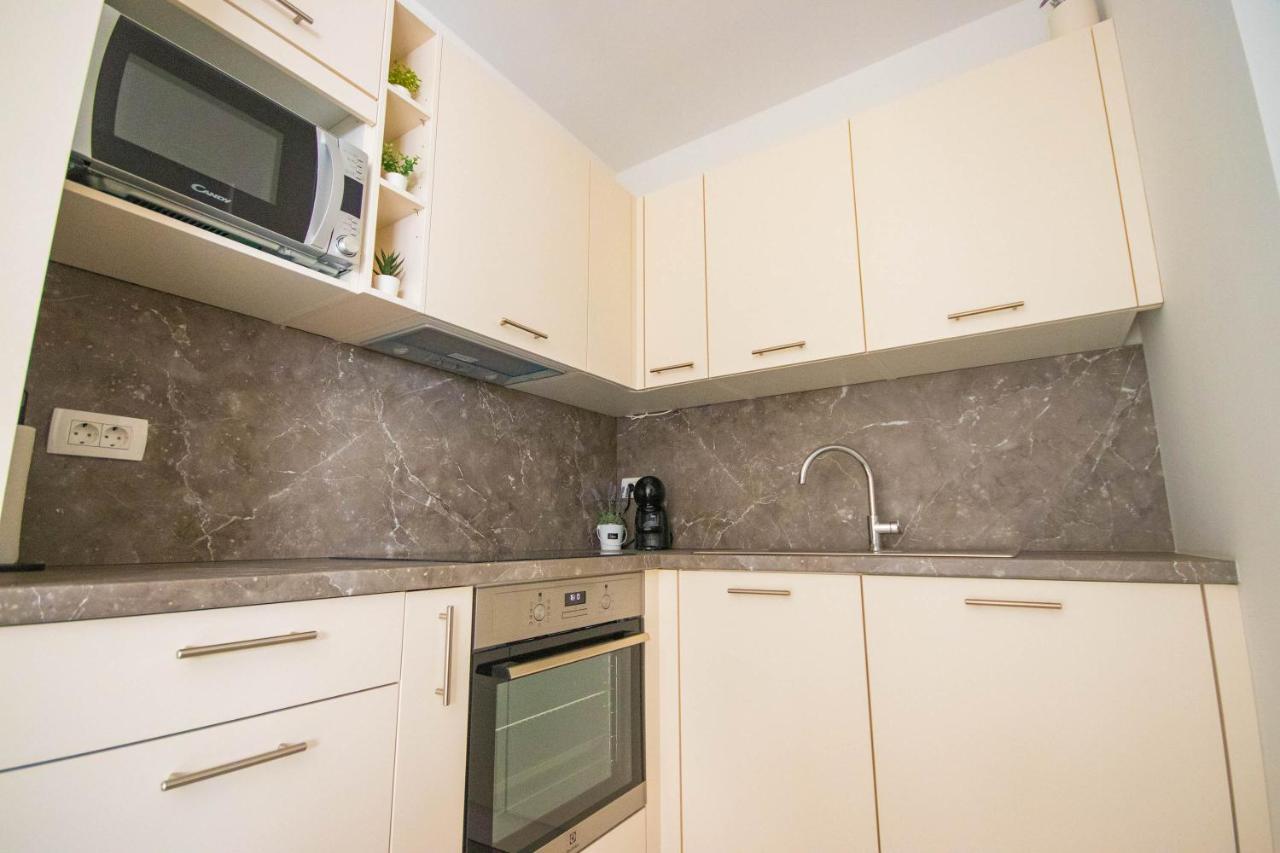 Kaštela Apartmani Le-Lu מראה חיצוני תמונה