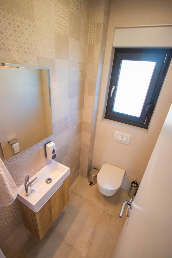 Kaštela Apartmani Le-Lu מראה חיצוני תמונה
